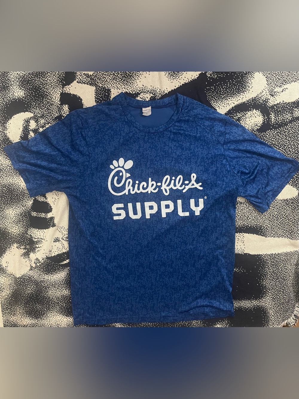 Chick-fil-a Supply Staff Military Veteran T-shirt Digital-Camo Size Adult Large